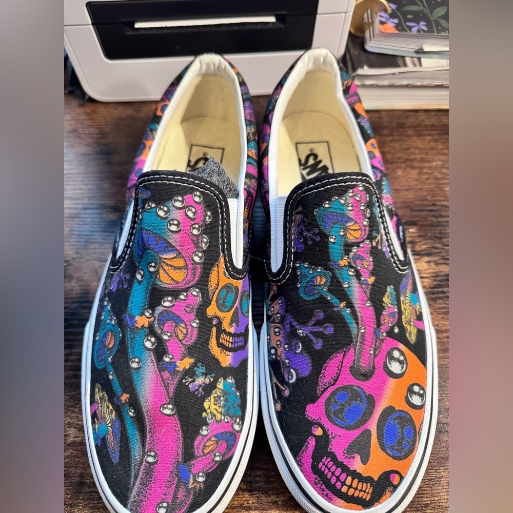 NWOB Vans Classic Slip-On Grateful Dead Style Mushroom Skull Sneakers Size 9.5 - Picture 9 of 10